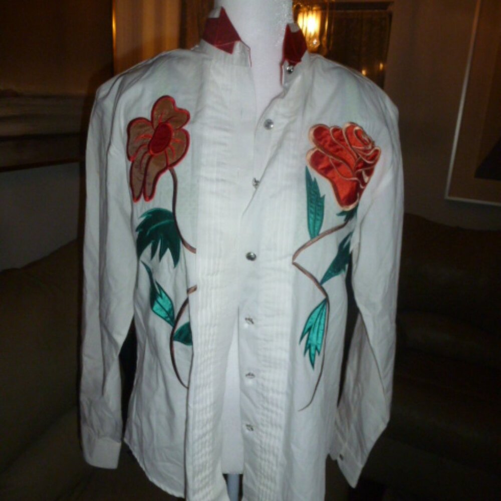 Vintage Wrangler Authentic Western Shirt – Women’s Large – Embroidered Rose